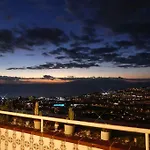Con Piscina Climatizada Y Vistas أذيخي