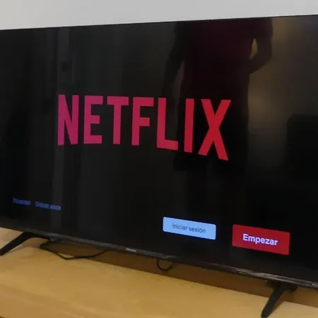 Con Piscina Climatizada Y Vistas 아파트 아데제