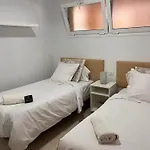 Con Piscina Climatizada Y Vistas *
