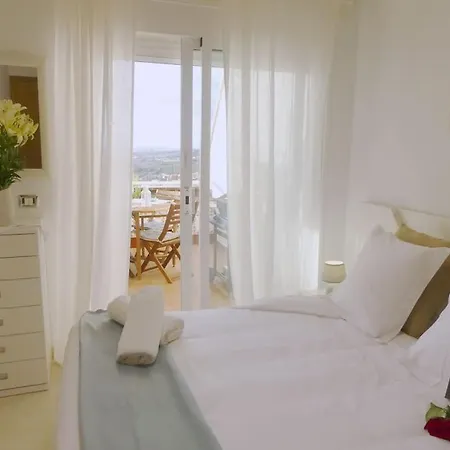 Con Piscina Climatizada Y Vistas アパート *
