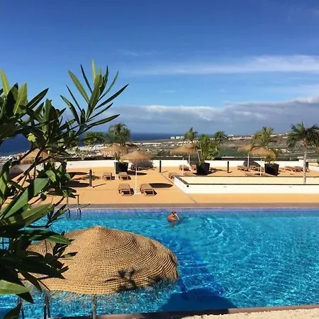 Con Piscina Climatizada Y Vistas Costa Adeje (Tenerife)
