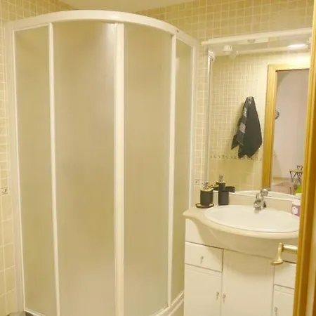 Con Piscina Climatizada Y Vistas アパート *