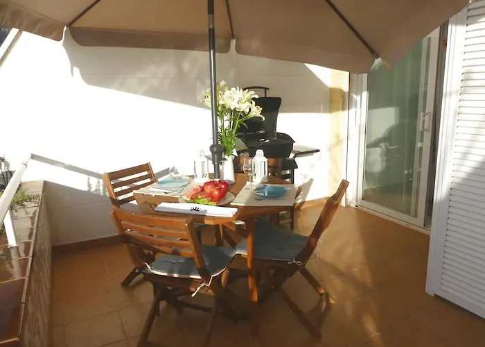 Con Piscina Climatizada Y Vistas