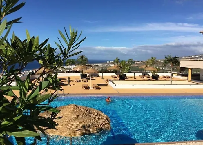 Con Piscina Climatizada Y Vistas Адехе