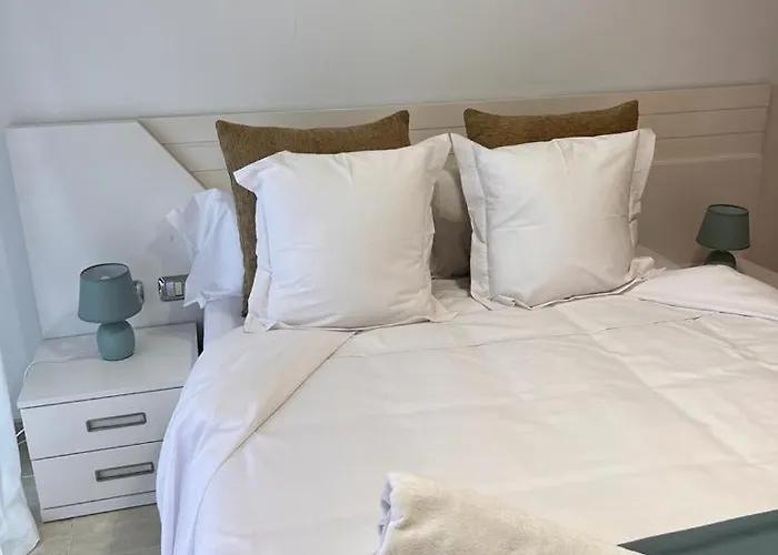 Con Piscina Climatizada Y Vistas Адехе