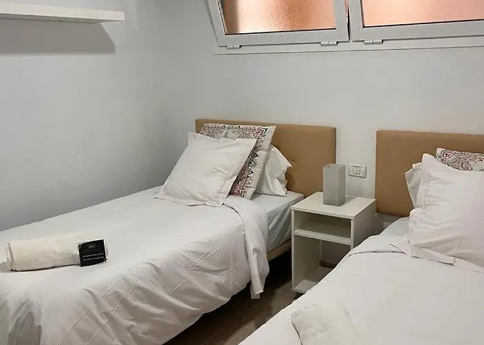 Con Piscina Climatizada Y Vistas *