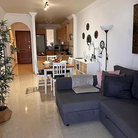 Apartamento Con Piscina Climatizada Y Vistas *